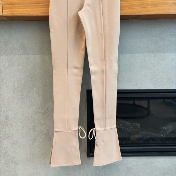 NWOT LOVERS & FRIENDS FARAH LEGGING, SIZES XS